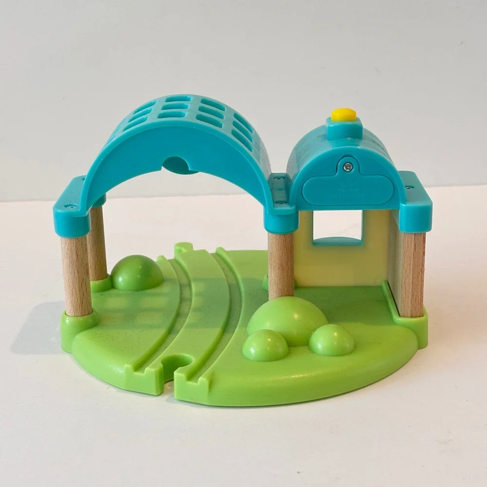 BRIO Disney Mickey Mouse Record & Play Train Station Wooden Railway Track 32270